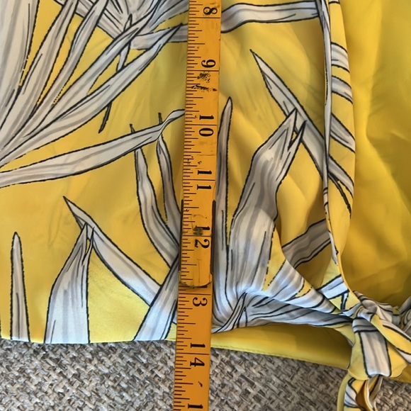 HUTCH Yellow Palm Leaf Tie Front Cropped Top - Picture 6 of 7